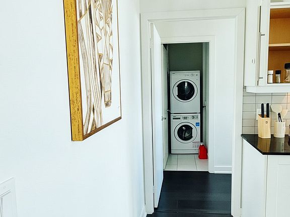 3rd image of 30 Nelson St Unit 1101
