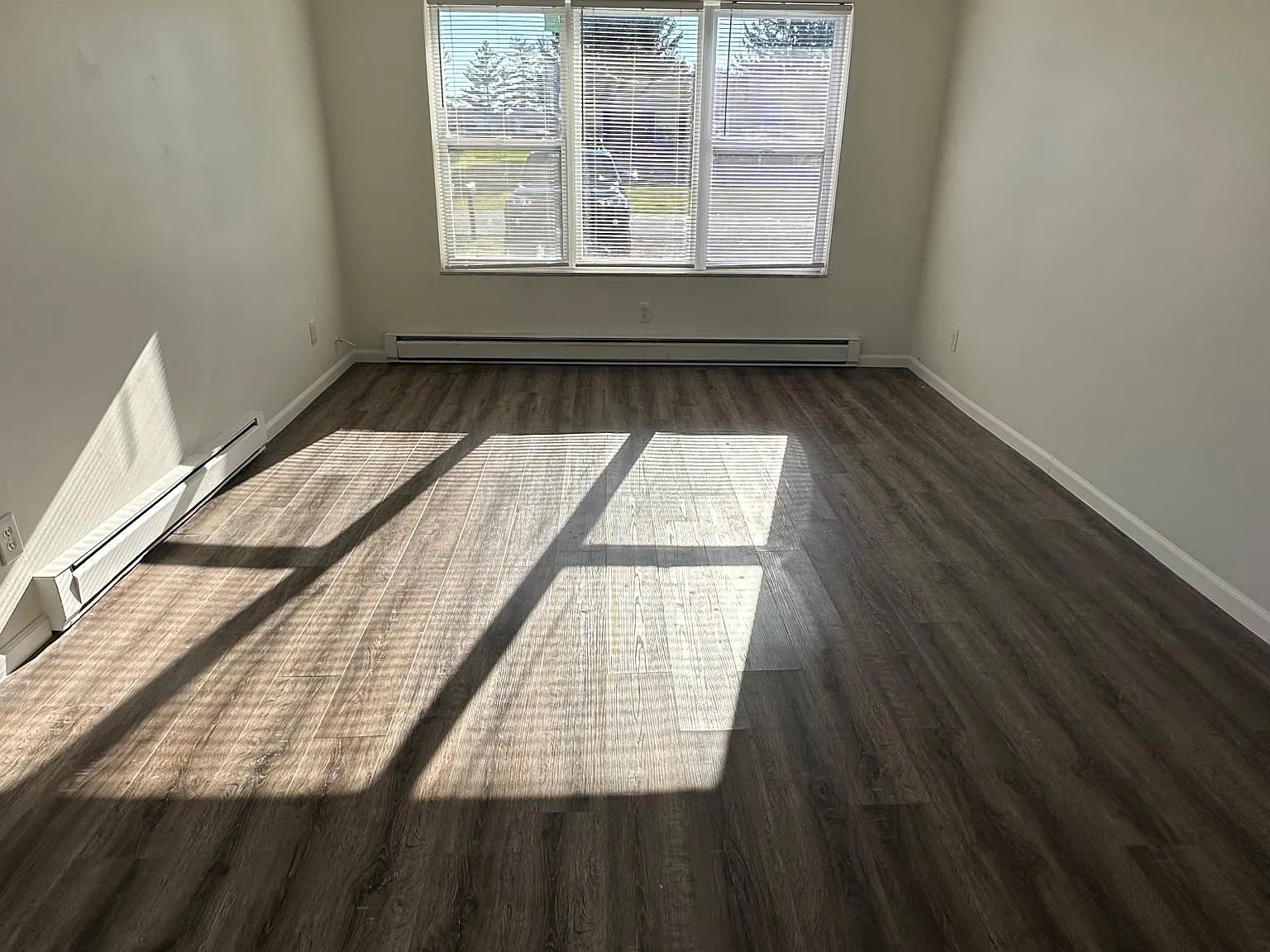 2 bed, 850 sqft, $1,195 — Photo 3