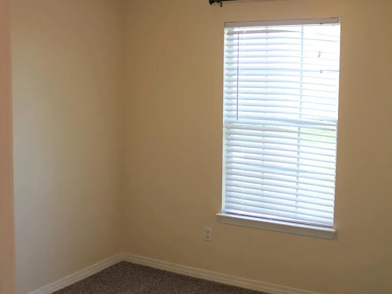 3665 Burton Cir — Photo 11