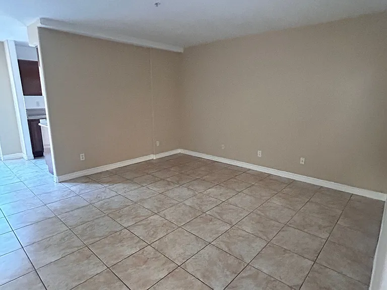 709-711 YALE ST/700 N. HILL PL LOS ANGELES, CA 90012 — Photo 22