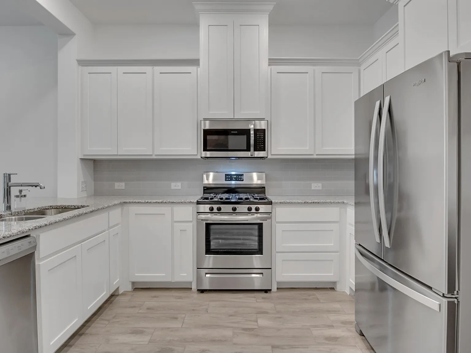 3 bed, 2.5 bath, 1690 sqft, $2,600 — Photo 3
