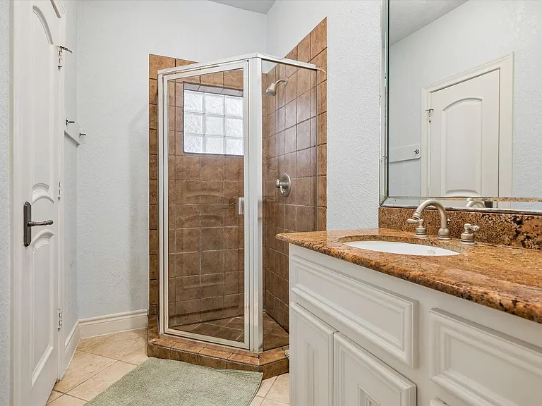 2128 Harold St #A — Photo 10