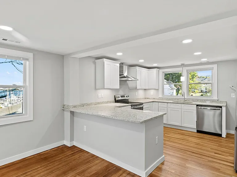 16 School St #2 — Photo 10