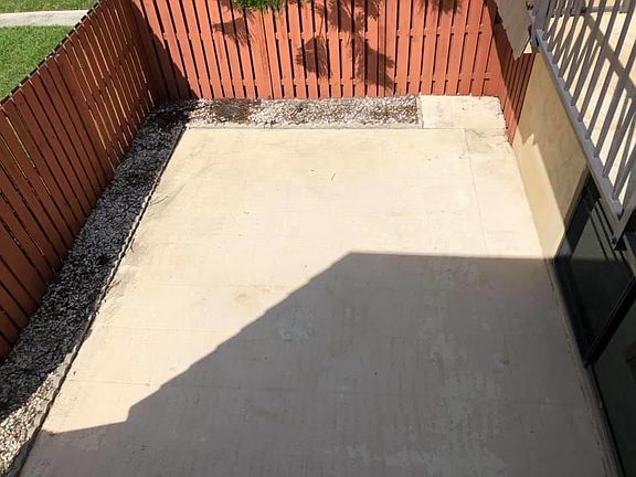 4th image of 5809 SE Windsong Ln #619