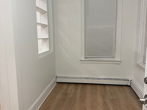 2nd image of 489 Eureka Ave Floor 1