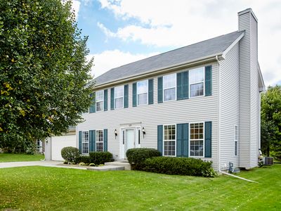 1211 Kestrel Ct, Waukesha, WI, 53189