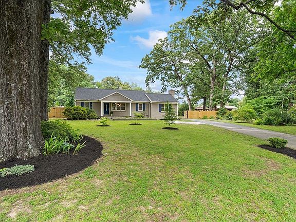 2nd image of 4880 Princeton Rd