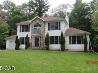 135 Cranberry Dr #12, Blakeslee, PA 18610