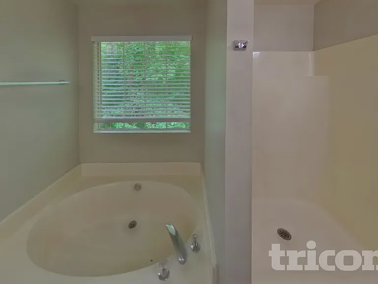 210 Signet Ct — Photo 9