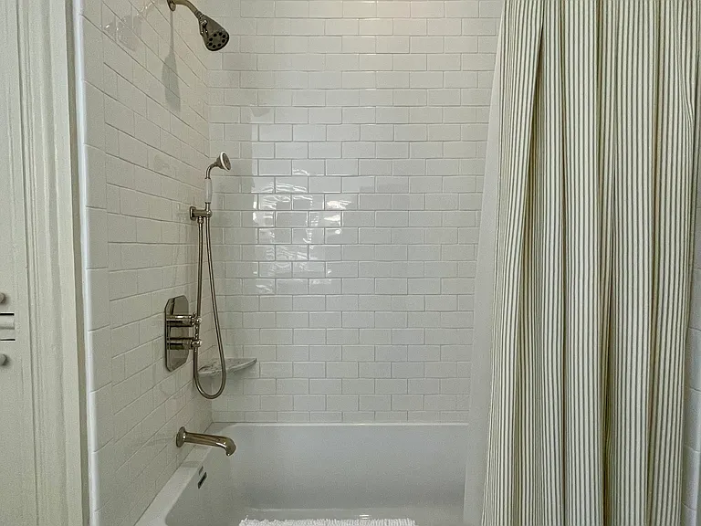 24 Chestnut St #2 — Photo 29
