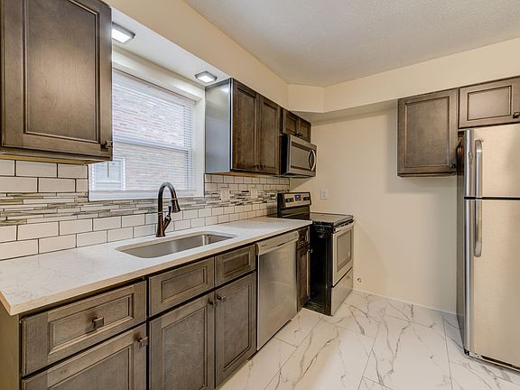 5th image of 7434 Delmar Blvd Floor 2
