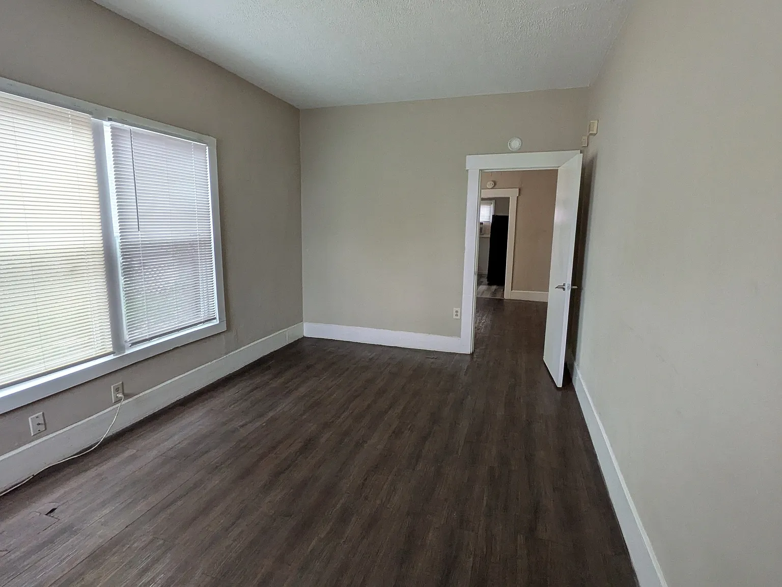 18th Street Apartments - 240 — Photo 3