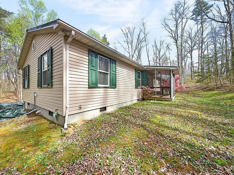 4067 Blaylock Rd — Photo 2