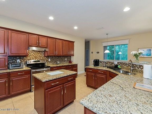 5th image of 2932 Sereno Pointe Dr