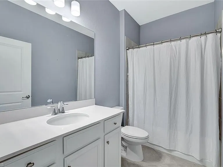 2567 Vine Ave — Photo 13