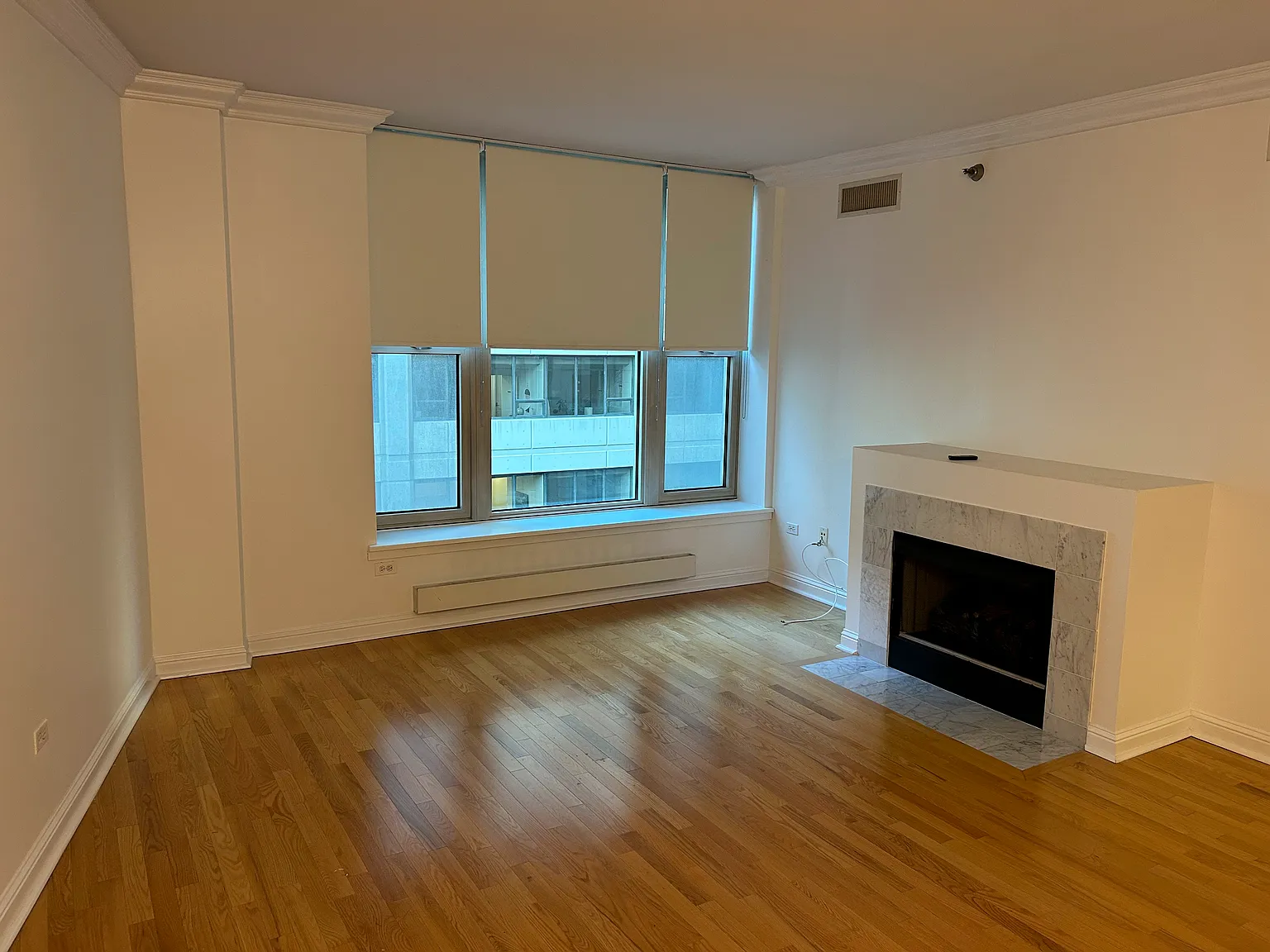 1 bed, 1.5 bath, 1000 sqft, $3,125 — Photo 4