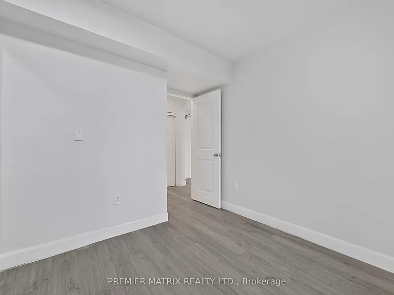 65 Thorncliffe Park Dr #608 — Photo 13