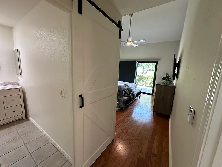 166 Wimbledon Ct — Photo 36