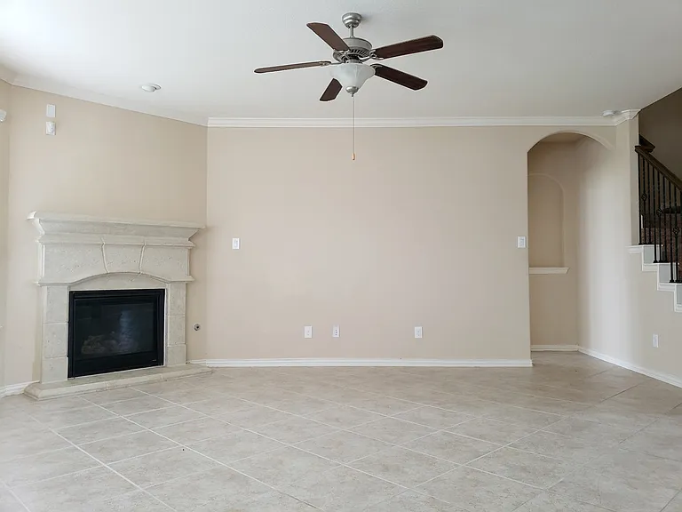 8818 Cornina Dr — Photo 7