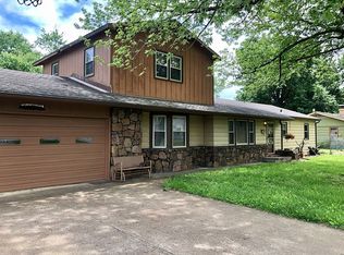 702 S 35th St, Parsons, KS 67357