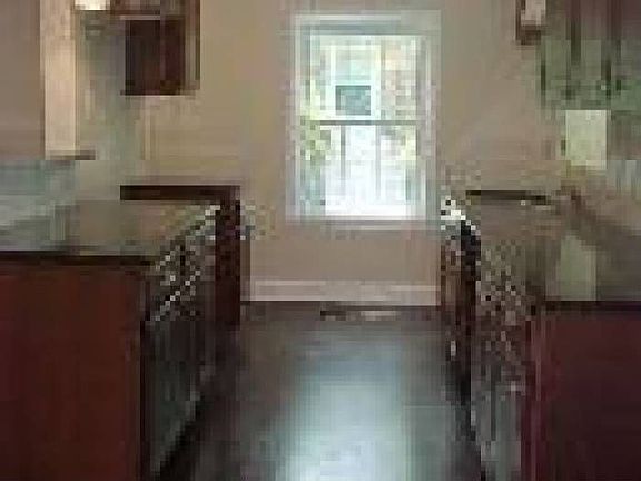 3rd image of 442 N Laverne Ave