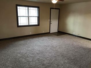 2038 Hazel Ave, Carthage, MO 64836