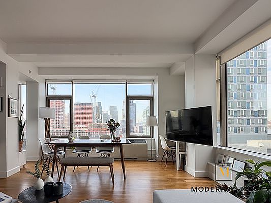 4th image of 217 51st Ave #1003