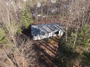 3 Country Club Ln, Airmont, NY 10952