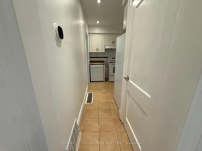 631 Christie Ave — Photo 7