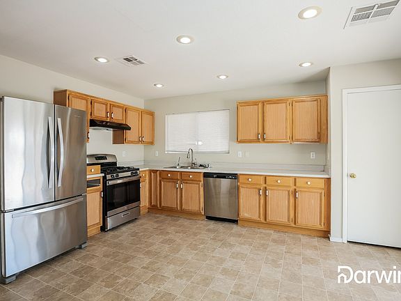 2nd image of 5321 Botanical Ave