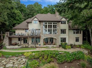 8 Moss Falls Ln, Landrum, SC 29356