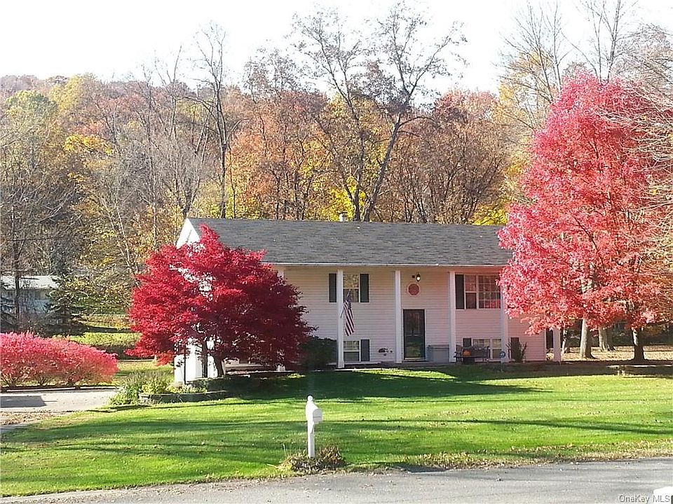 6 Vincent Lane, Wallkill, NY 12589 Zillow