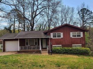 1049 Medina Dr, Birmingham, AL 35235