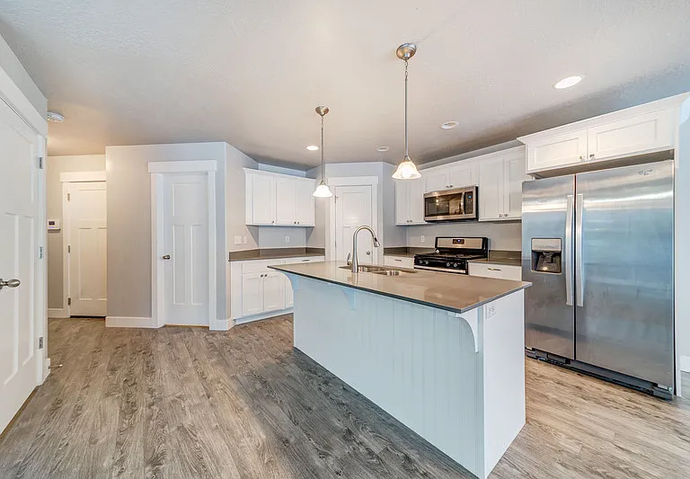664 N Fall Creek Dr #MASTER ROOM — Photo 6