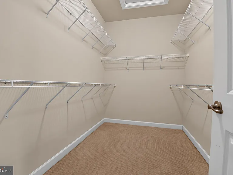 24949 Earlsford Dr — Photo 23