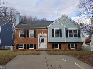 4 Perch Ct, Middle River, MD 21220