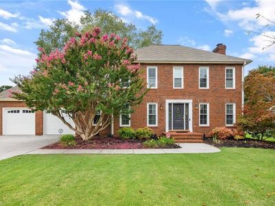 628 Nottinghill Dr, Winston Salem, NC, 27107