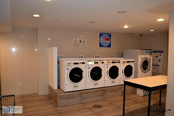 Rented by Metropolitan Property Group | media 47