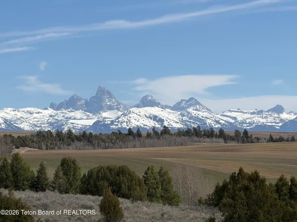 6995 W 14500 N, Tetonia, ID 83452