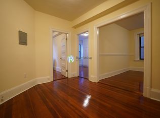 887 Massachusetts Ave #8, Cambridge, MA 02139