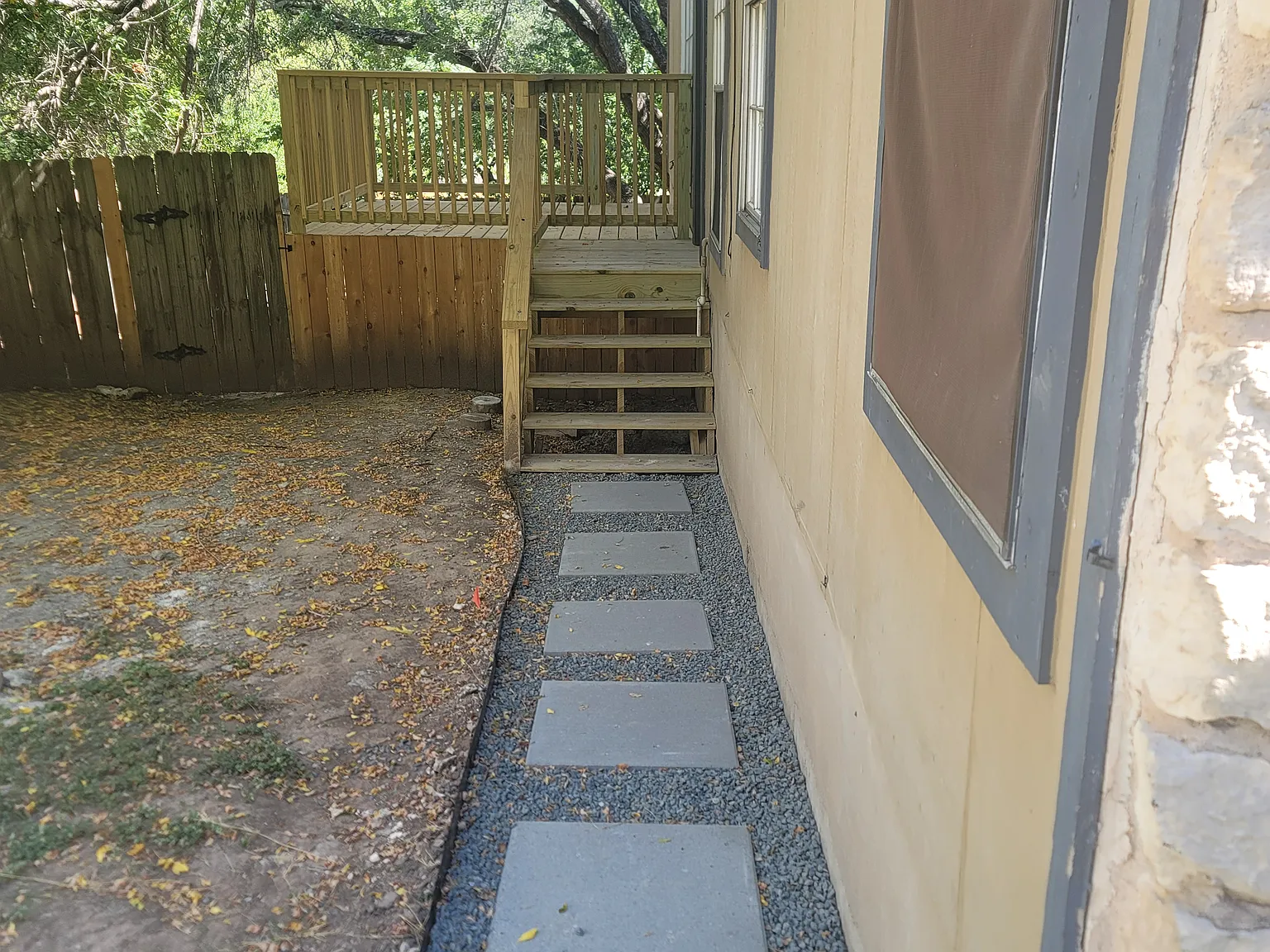 2 bed, 1000 sqft, $1,550 — Photo 4