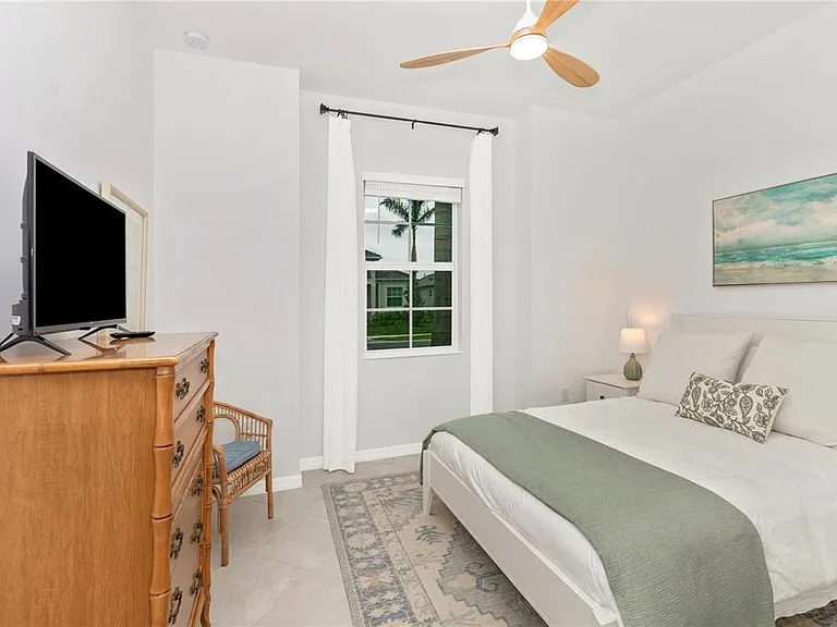 17475 Jadestone Ct — Photo 32
