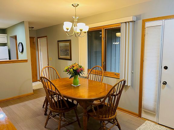 4th image of 847 Catherine Ct #847