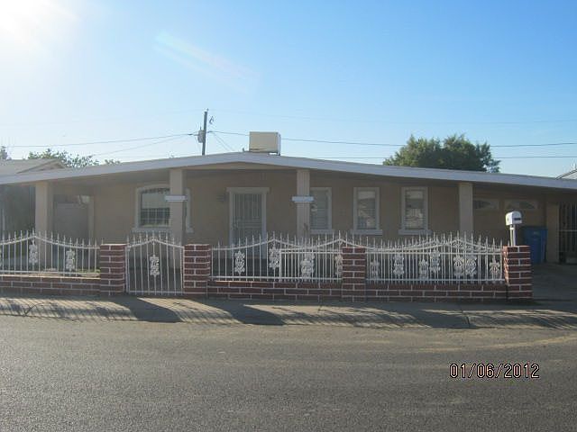 1st image of 4913 W Cypress St