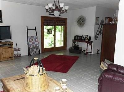 3rd image of 137 Mercy Ln