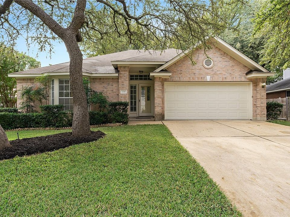 1st image of 2216 Heather Dr