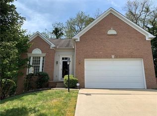 923 Castlegate Cir, Greensburg, PA 15601
