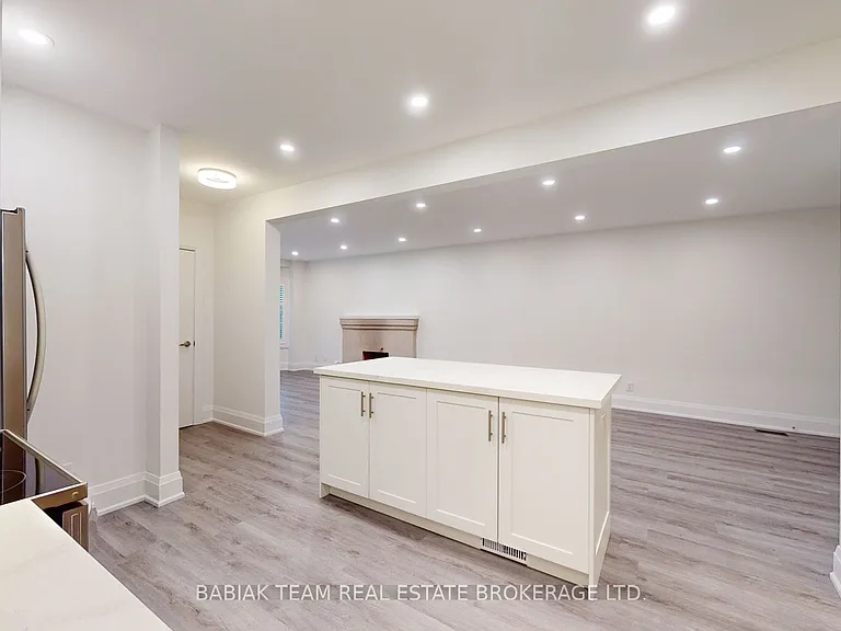 19 Grassmere Rd #MAIN — Photo 6