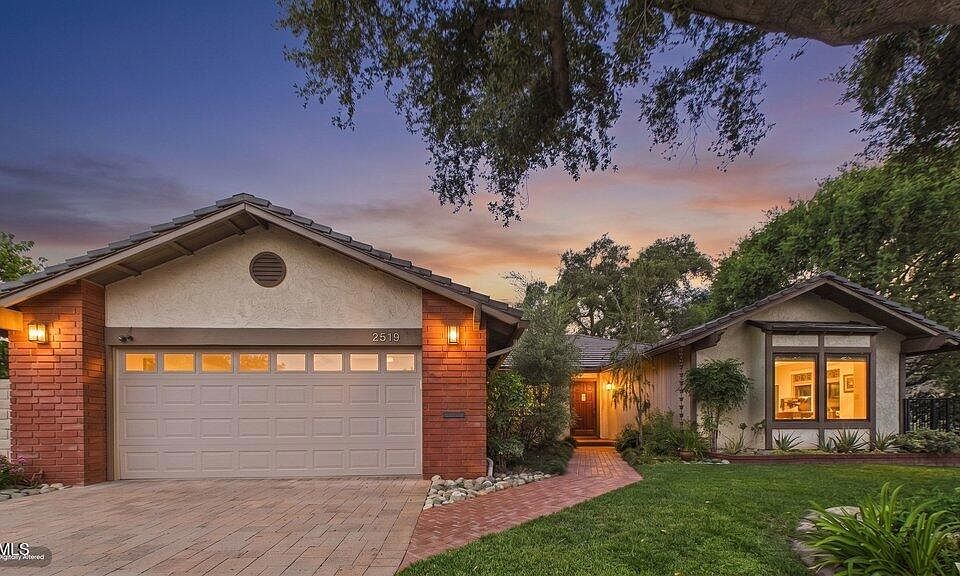 1st image of 2519 Canyon View Ln