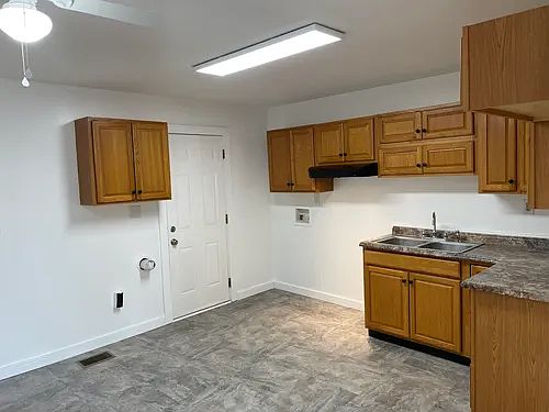 2nd image of 1747 Bowman Dr